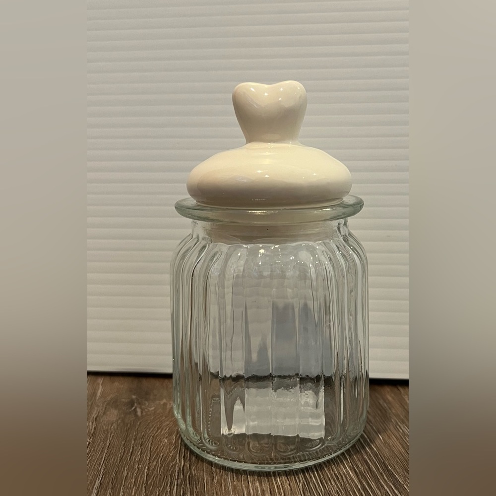Super Cute Valentine’s Day Heart Jars- 10 oz- Set of 3- NWT - Picture 4 of 4
